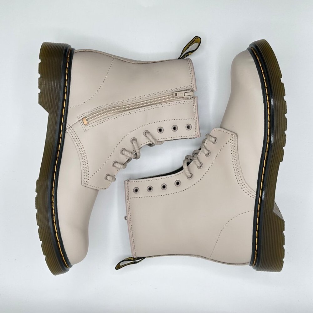 Dr. Martens Womens Size 7 Taupe Leather Ankle Combat Comfort Boots 31283 Size 7 - Picture 6 of 8